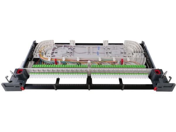 Оптический модуль 3/4U ODF PRIME  FTU, ввод сзади, 24 порта E-2000-Compact APC, одномод, раскладка волокон по DIN